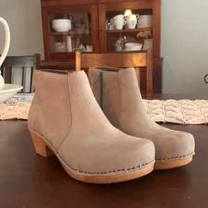 Dansko Maria Size 39